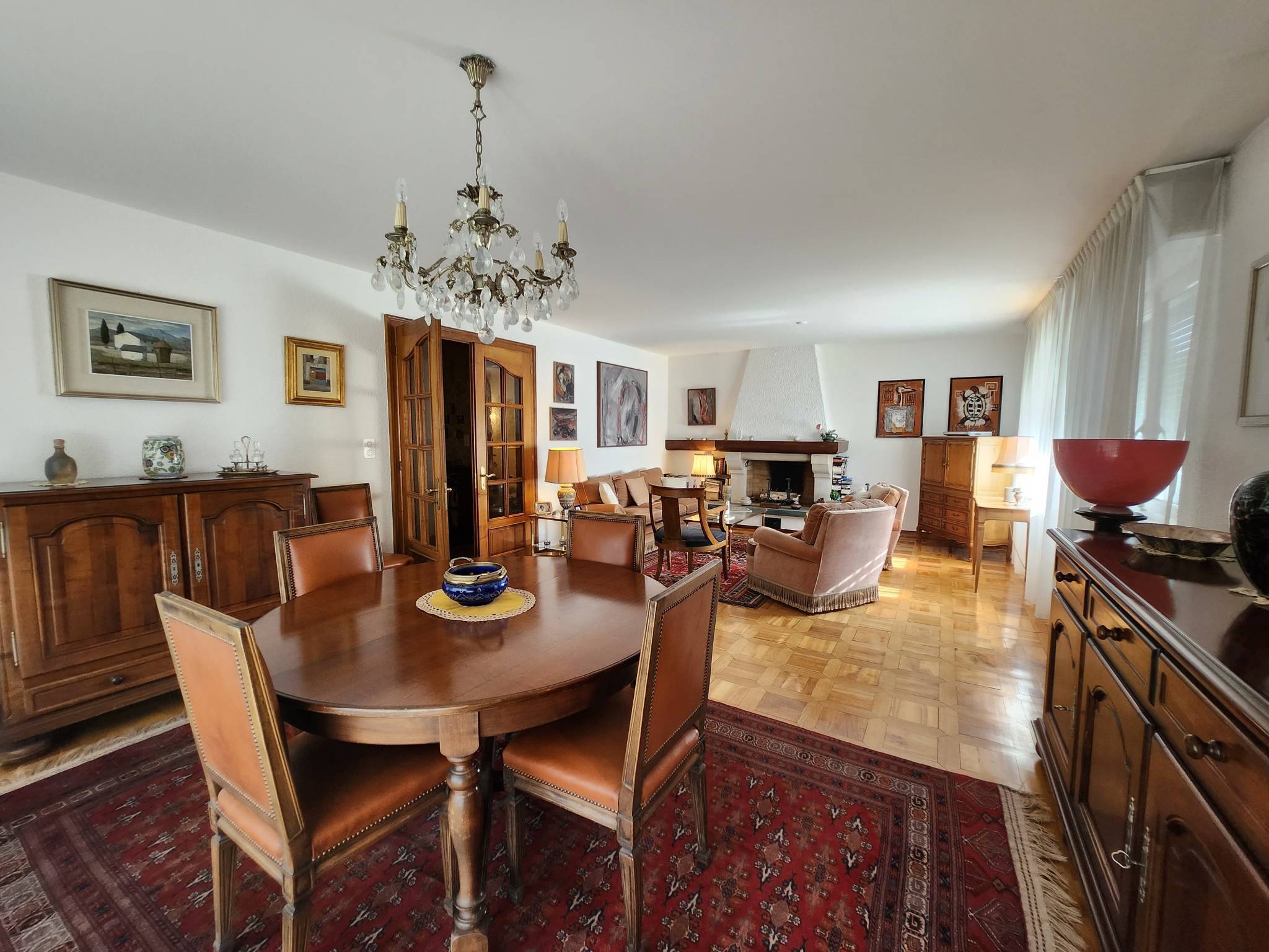 Très bel appartement traversant de 5.5 pièces