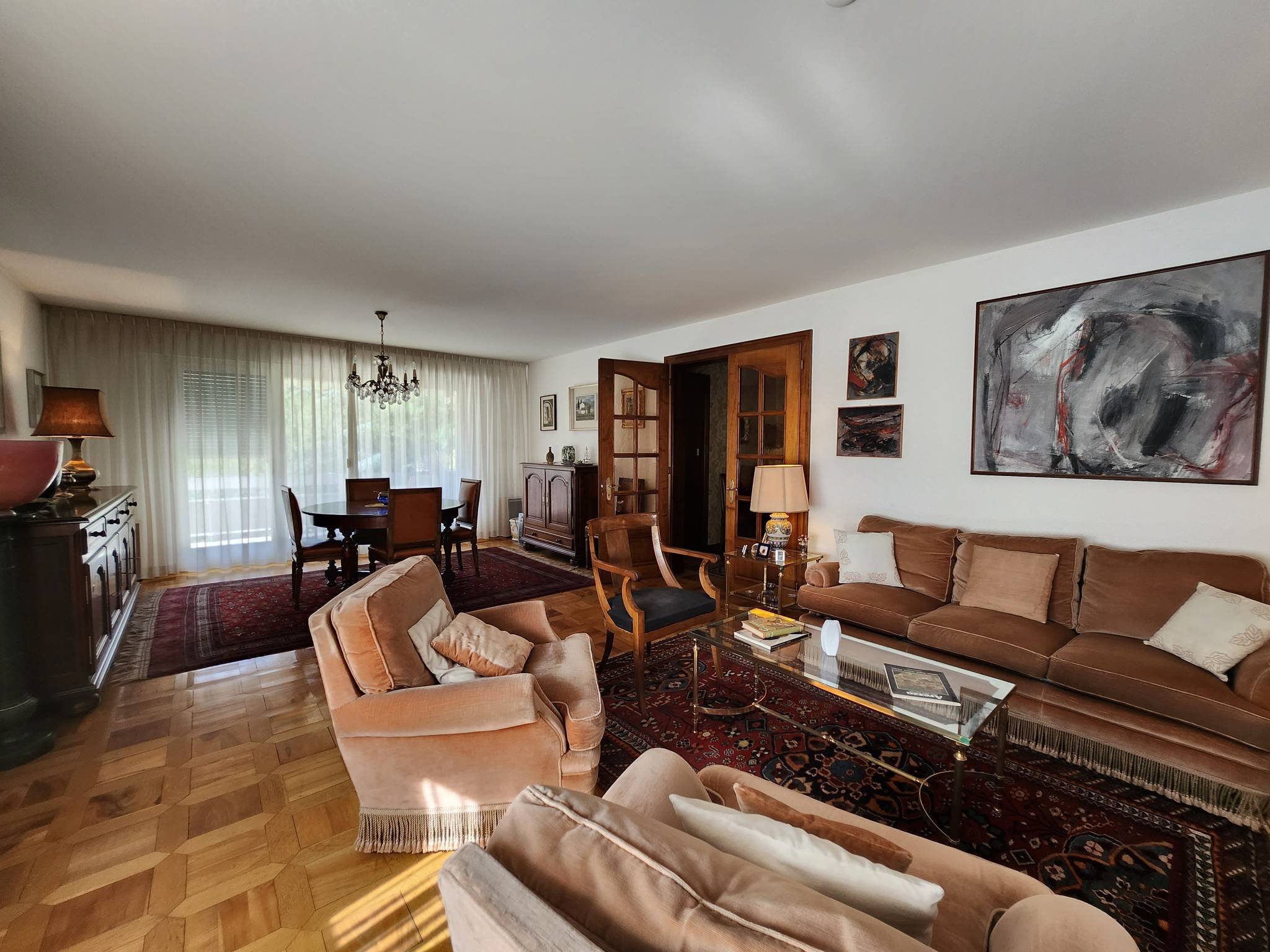 Très bel appartement traversant de 5.5 pièces